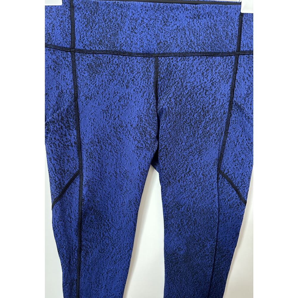 Lululemon - Speed Tight V Power Luxtreme leggings, Size 10, Blue and Black